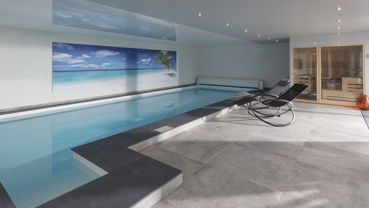 Betonbecken inkl. seitliche Einstiegstreppe mit Folienauskleidung Betonbecken inkl. seitliche Einstiegstreppe mit Folienauskleidung