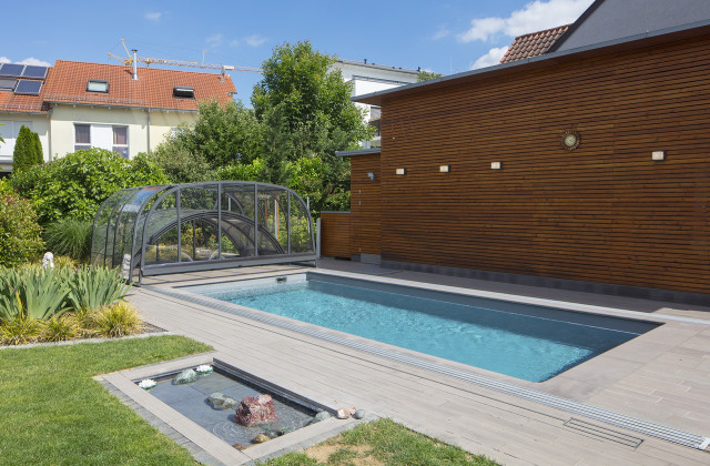 sopra-GFK-Einstückbecken Typ Como L mit Überdachung Typ Rubin sopra-GFK-Einstückbecken Typ Como L mit Überdachung Typ Rubin