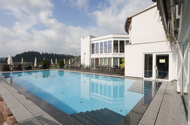 Hotel Berlins Krone Lamm in Bad Teinach-Zavelstein Hotel Berlins Krone Lamm in Bad Teinach-Zavelstein