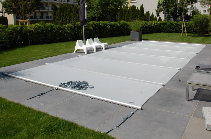 Sonderausstattung Rollschutz-Abdeckungen Sonderausstattung Rollschutz-Abdeckungen